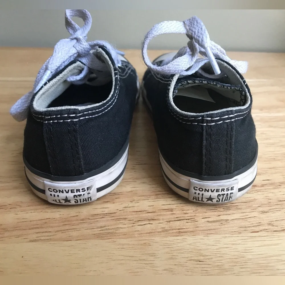 Converse Chuck Taylor Ox Low Sneaker Black Size: US Toddler 8 EUR 24 CM 15